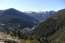 Vue panoramique du midi (sud) en montant par la soulane de Mereig.