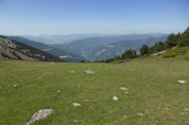 Vues panoramiques vers le sud de l´Andorre depuis le col de la Caülla.