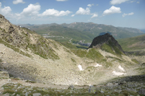 Le col des Isards et le pic des Abelletes depuis le col de Font Negra.