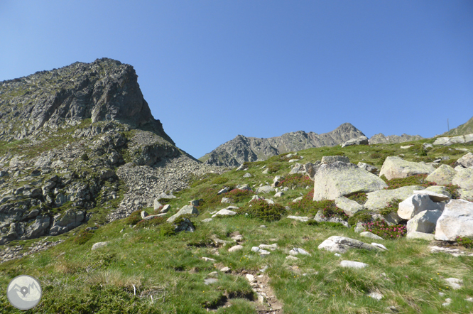 Lac des Abelletes et pics d