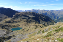 À notre droite, l´Estanyó.