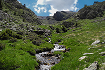 Le ruisseau du refuge de Claror.