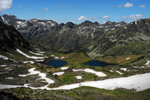 Lacs du Siscarró depuis le Pas de les Vaques.