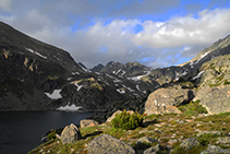 Vous arrivez au lac du Juclar.