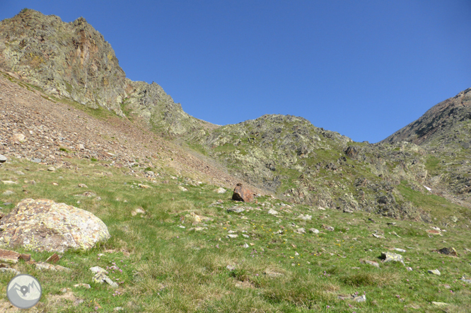 Lacs de Ransol et pic de la Serrera (2913 m) 1 