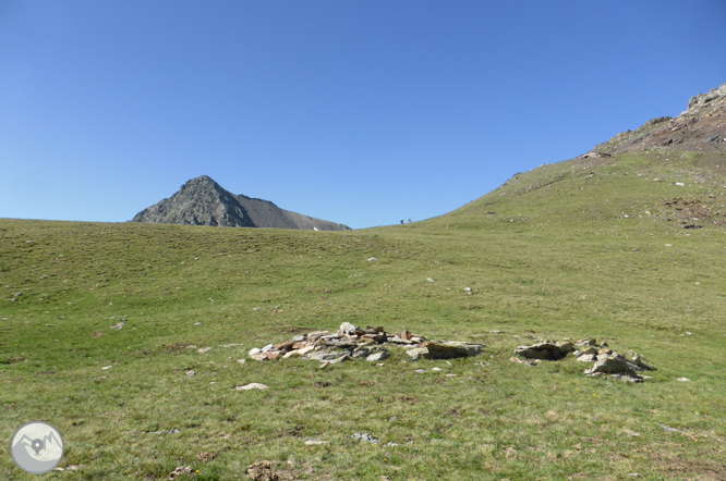 Lacs de Ransol et pic de la Serrera (2913 m) 1 