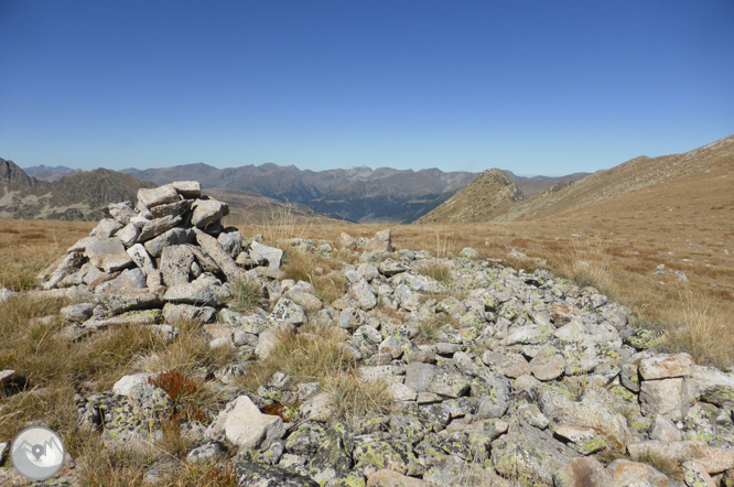 Pic de Montmalús (2781 m) et cirque des Colells 1 