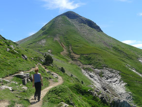 Pic Arlas (2044 m) depuis le col de la Pierre Saint-Martin