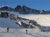 Maladeta Oriental (3308 m) et pic Abadías (3271 m) par la Renclusa