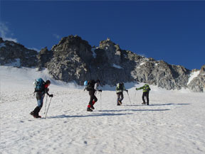 Maladeta Oriental (3308 m) et pic Abadías (3271 m) par la Renclusa