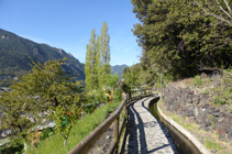 Murs de pierre sèche près du canal.