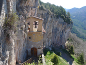 Ancien chemin au sanctuaire de Montgrony depuis Gombrèn