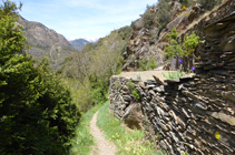 Murs en pierre sèche sur le chemin de La Solana.
